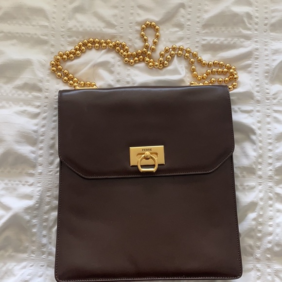 Gianfranco Ferré leather purse with gold chain. - Picture 5 of 5